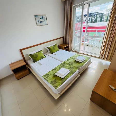 Sunny House 202 One Bedroom Apartment